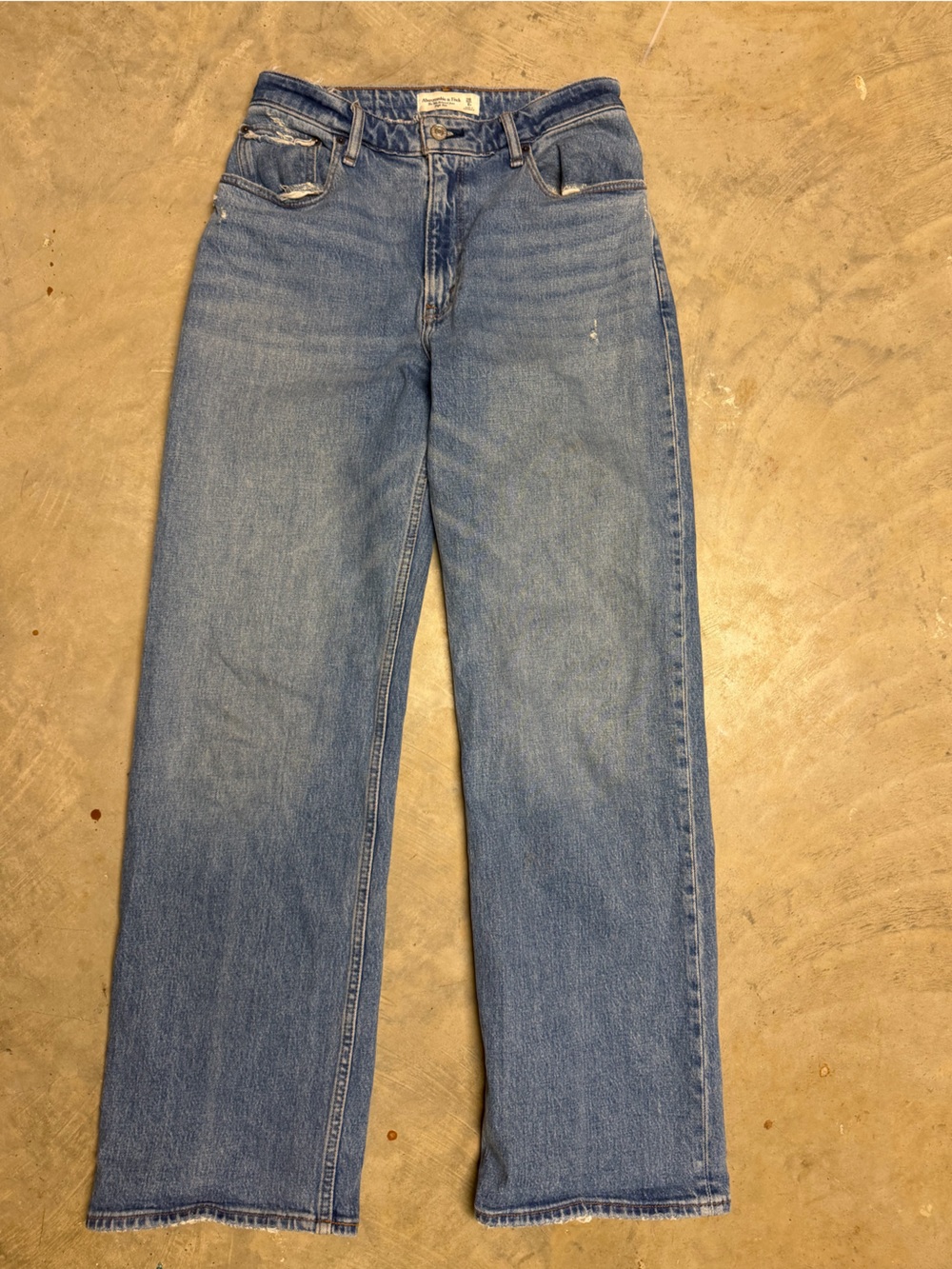 Abercrombie & Fitch 90’s relaxed Jean high rise Light Blue Straight women Jean